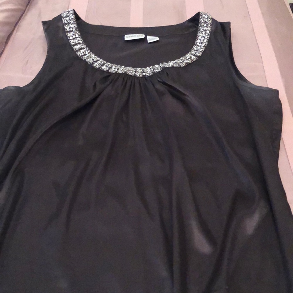 Sleeveless dressy top like new never worn